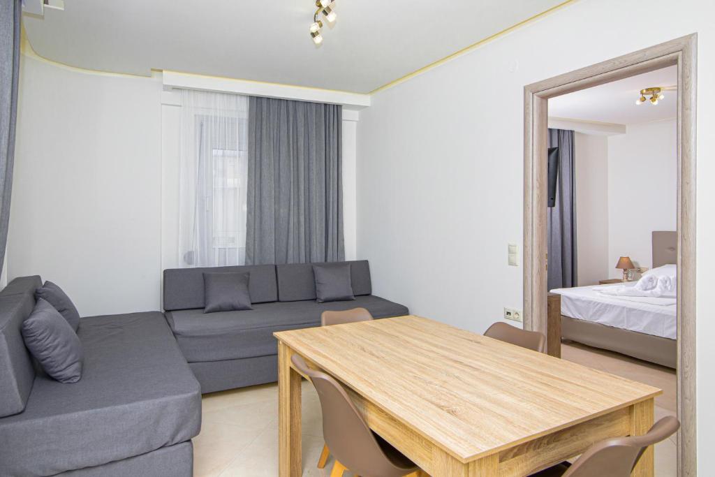 Amara Suites and Studios room 2